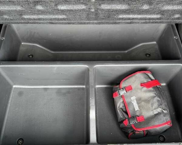 Серый Шевроле Каптива, объемом двигателя 2.4 л и пробегом 281 тыс. км за 7200 $, фото 26 на Automoto.ua