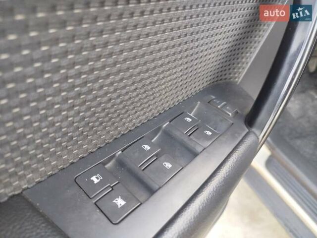 Серый Шевроле Каптива, объемом двигателя 2.41 л и пробегом 204 тыс. км за 6500 $, фото 19 на Automoto.ua