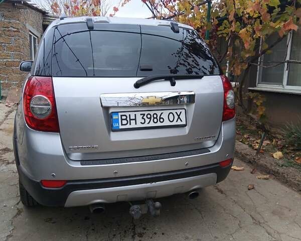 Серый Шевроле Каптива, объемом двигателя 1.99 л и пробегом 223 тыс. км за 8500 $, фото 2 на Automoto.ua