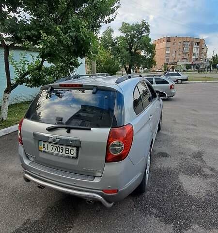 Серый Шевроле Каптива, объемом двигателя 2.4 л и пробегом 495 тыс. км за 6500 $, фото 4 на Automoto.ua