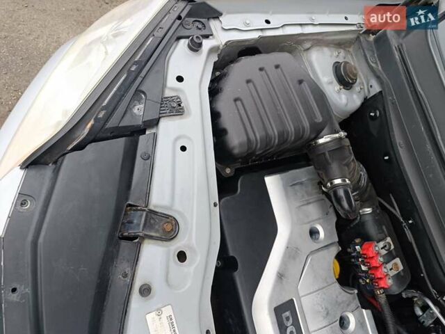 Серый Шевроле Каптива, объемом двигателя 2.4 л и пробегом 240 тыс. км за 6800 $, фото 39 на Automoto.ua