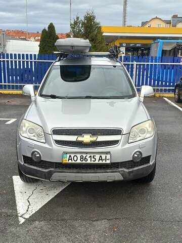 Сірий Шевроле Каптіва, об'ємом двигуна 2.41 л та пробігом 240 тис. км за 6700 $, фото 2 на Automoto.ua