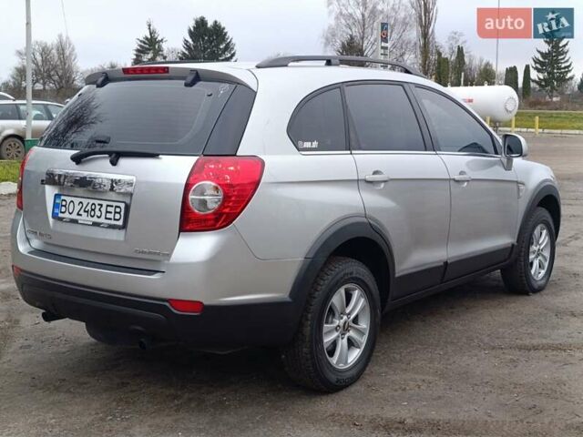 Серый Шевроле Каптива, объемом двигателя 2.4 л и пробегом 240 тыс. км за 6800 $, фото 1 на Automoto.ua
