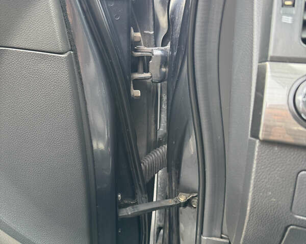 Шевроле Каптива 2007 в Киеве на Automoto.ua Серый Шевроле Каптива, объемом двигателя 1.99 л и пробегом 248 тыс. км за 7500 $, фото 22 на Automoto.ua