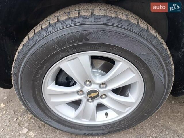 Серый Шевроле Каптива, объемом двигателя 2.4 л и пробегом 240 тыс. км за 6800 $, фото 42 на Automoto.ua