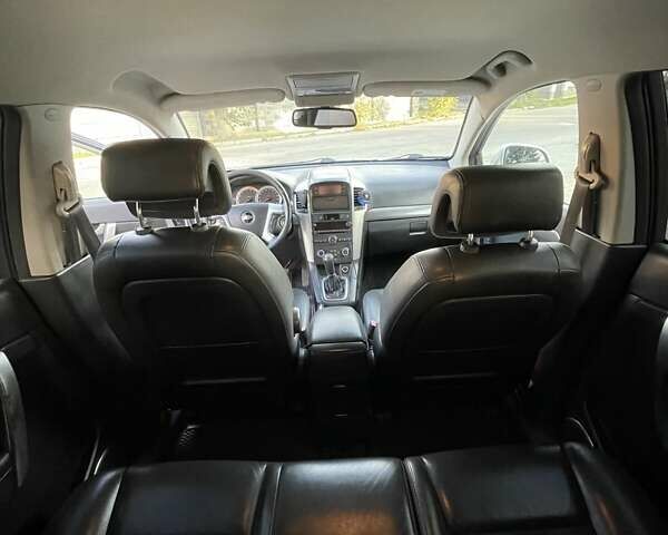 Серый Шевроле Каптива, объемом двигателя 1.99 л и пробегом 350 тыс. км за 8200 $, фото 27 на Automoto.ua