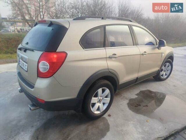 Серый Шевроле Каптива, объемом двигателя 2.41 л и пробегом 204 тыс. км за 6500 $, фото 8 на Automoto.ua