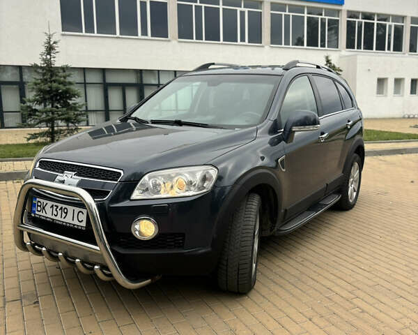 Серый Шевроле Каптива, объемом двигателя 2 л и пробегом 227 тыс. км за 8200 $, фото 6 на Automoto.ua