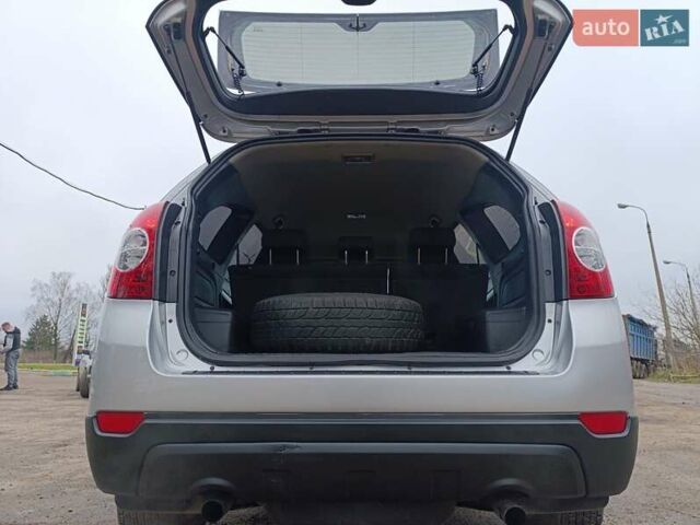 Серый Шевроле Каптива, объемом двигателя 2.4 л и пробегом 240 тыс. км за 6800 $, фото 34 на Automoto.ua