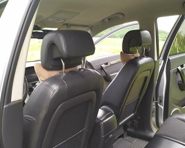 Серый Шевроле Каптива, объемом двигателя 2 л и пробегом 310 тыс. км за 7000 $, фото 15 на Automoto.ua