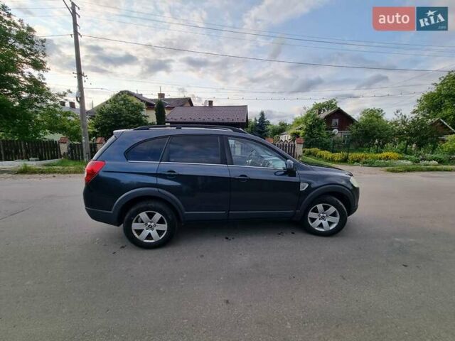 Серый Шевроле Каптива, объемом двигателя 1.99 л и пробегом 316 тыс. км за 7350 $, фото 4 на Automoto.ua