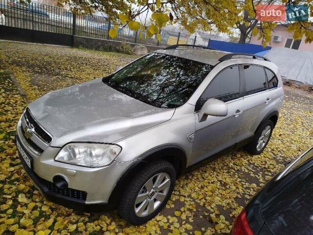 Сірий Шевроле Каптіва, об'ємом двигуна 2.41 л та пробігом 270 тис. км за 5800 $, фото 5 на Automoto.ua