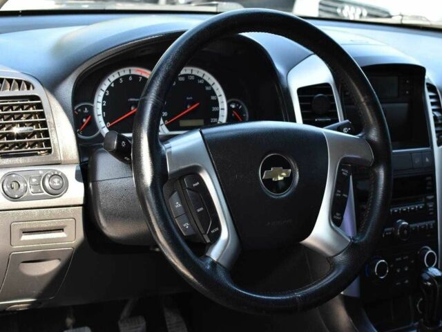 Сірий Шевроле Каптіва, об'ємом двигуна 2.4 л та пробігом 289 тис. км за 7550 $, фото 6 на Automoto.ua