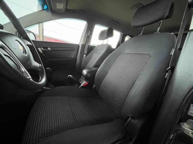 Серый Шевроле Каптива, объемом двигателя 2 л и пробегом 218 тыс. км за 8699 $, фото 3 на Automoto.ua