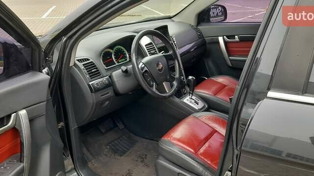 Серый Шевроле Каптива, объемом двигателя 2 л и пробегом 79 тыс. км за 7800 $, фото 10 на Automoto.ua