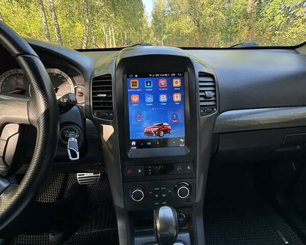 Серый Шевроле Каптива, объемом двигателя 3.2 л и пробегом 200 тыс. км за 7900 $, фото 18 на Automoto.ua