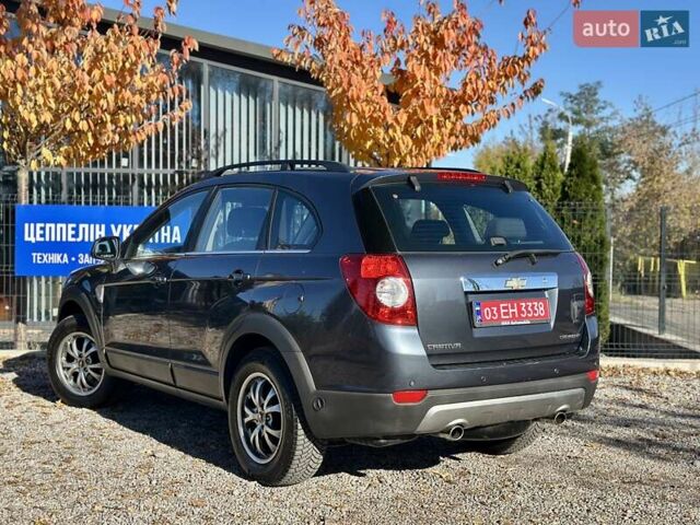 Серый Шевроле Каптива, объемом двигателя 2.4 л и пробегом 195 тыс. км за 7999 $, фото 11 на Automoto.ua