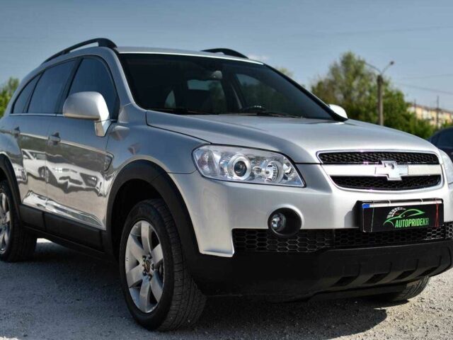 Сірий Шевроле Каптіва, об'ємом двигуна 2.4 л та пробігом 289 тис. км за 7550 $, фото 1 на Automoto.ua