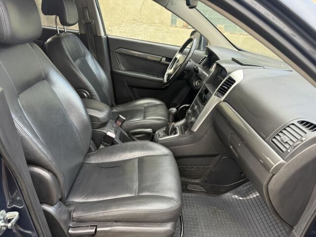 Серый Шевроле Каптива, объемом двигателя 2 л и пробегом 211 тыс. км за 2400 $, фото 6 на Automoto.ua