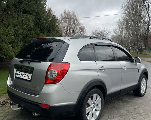 Серый Шевроле Каптива, объемом двигателя 2 л и пробегом 230 тыс. км за 8200 $, фото 8 на Automoto.ua