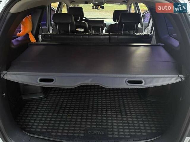 Серый Шевроле Каптива, объемом двигателя 2.41 л и пробегом 198 тыс. км за 7000 $, фото 10 на Automoto.ua