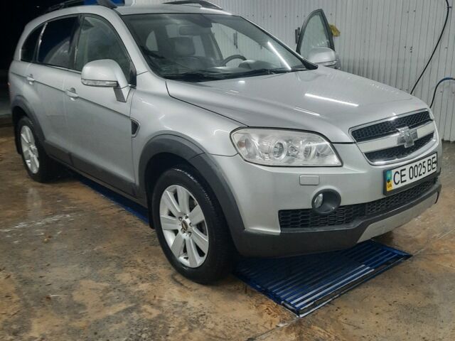 Серый Шевроле Каптива, объемом двигателя 3.2 л и пробегом 172 тыс. км за 8650 $, фото 1 на Automoto.ua