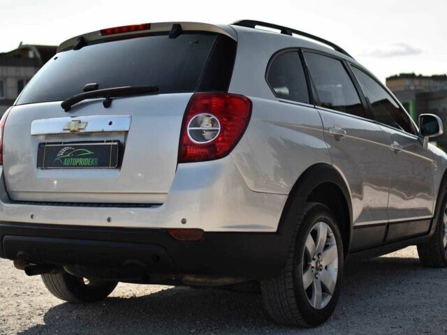Сірий Шевроле Каптіва, об'ємом двигуна 2.4 л та пробігом 289 тис. км за 7550 $, фото 2 на Automoto.ua