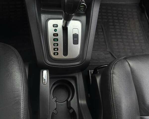 Серый Шевроле Каптива, объемом двигателя 2.41 л и пробегом 198 тыс. км за 7000 $, фото 17 на Automoto.ua