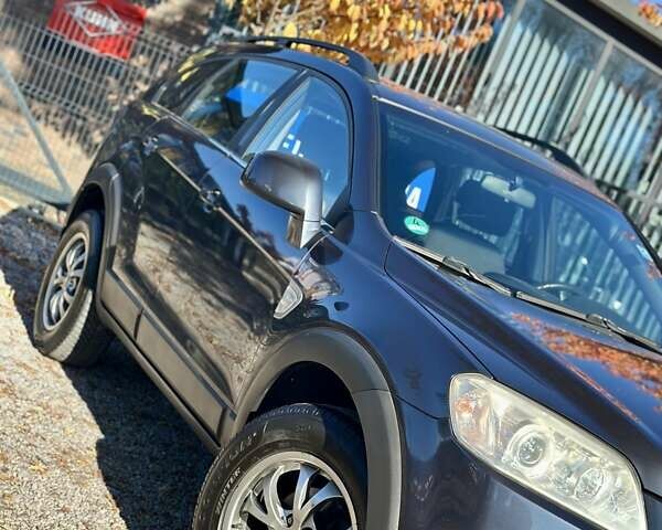 Серый Шевроле Каптива, объемом двигателя 2.4 л и пробегом 195 тыс. км за 7999 $, фото 8 на Automoto.ua