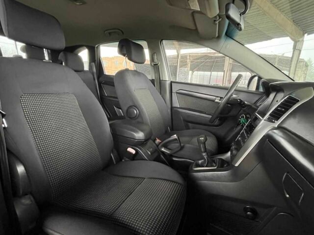 Серый Шевроле Каптива, объемом двигателя 2 л и пробегом 218 тыс. км за 8699 $, фото 7 на Automoto.ua