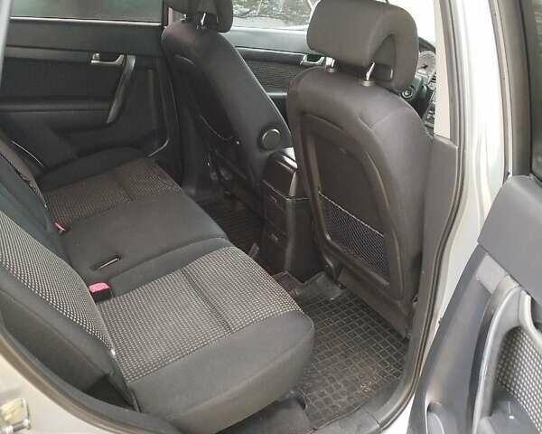 Сірий Шевроле Каптіва, об'ємом двигуна 2.41 л та пробігом 270 тис. км за 5800 $, фото 1 на Automoto.ua