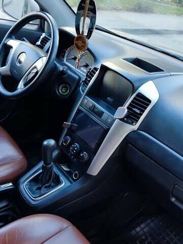 Серый Шевроле Каптива, объемом двигателя 1.99 л и пробегом 240 тыс. км за 7950 $, фото 26 на Automoto.ua