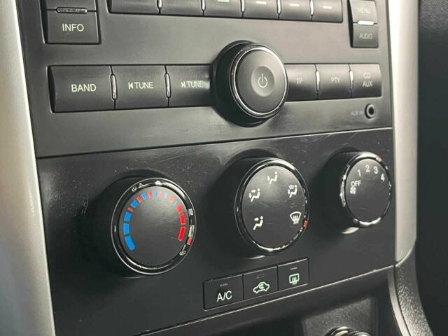 Серый Шевроле Каптива, объемом двигателя 2 л и пробегом 218 тыс. км за 8699 $, фото 17 на Automoto.ua