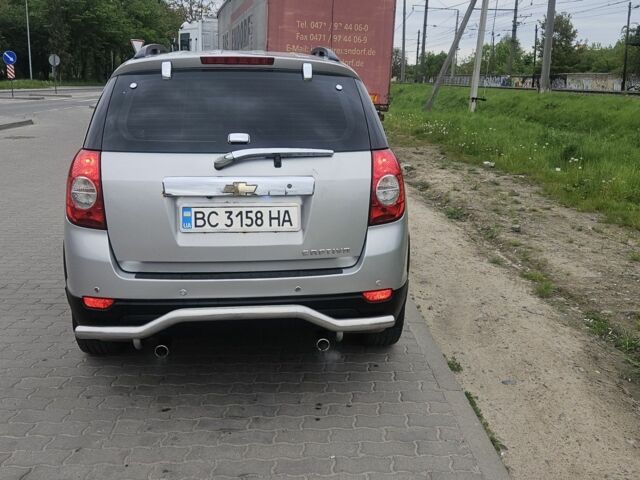 Серый Шевроле Каптива, объемом двигателя 2.4 л и пробегом 310 тыс. км за 8000 $, фото 6 на Automoto.ua