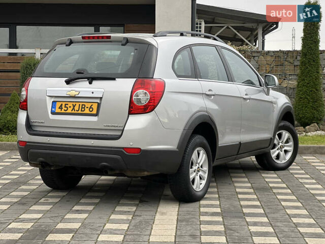 Серый Шевроле Каптива, объемом двигателя 2.4 л и пробегом 202 тыс. км за 7700 $, фото 49 на Automoto.ua
