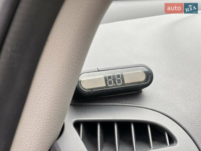 Серый Шевроле Каптива, объемом двигателя 2.4 л и пробегом 202 тыс. км за 7700 $, фото 71 на Automoto.ua