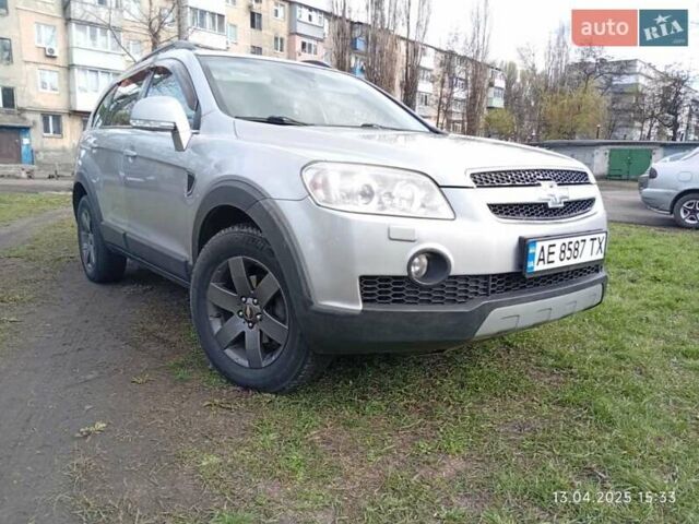 Серый Шевроле Каптива, объемом двигателя 3.2 л и пробегом 240 тыс. км за 8000 $, фото 5 на Automoto.ua