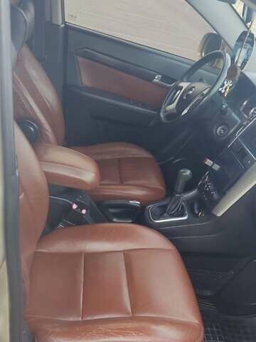 Серый Шевроле Каптива, объемом двигателя 1.99 л и пробегом 240 тыс. км за 7950 $, фото 12 на Automoto.ua