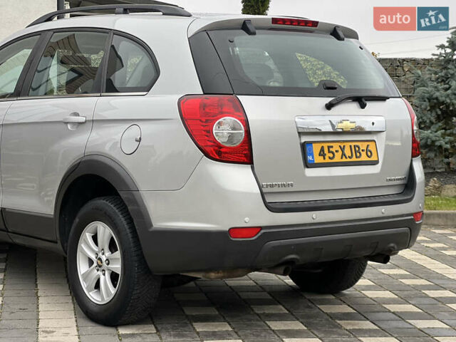 Серый Шевроле Каптива, объемом двигателя 2.4 л и пробегом 202 тыс. км за 7700 $, фото 38 на Automoto.ua