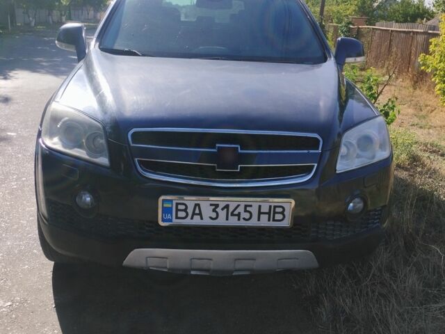 Серый Шевроле Каптива, объемом двигателя 2.4 л и пробегом 200 тыс. км за 6300 $, фото 2 на Automoto.ua