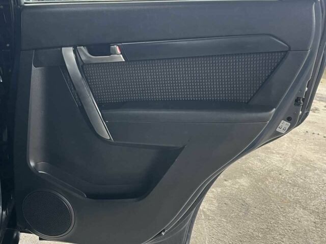 Серый Шевроле Каптива, объемом двигателя 2 л и пробегом 218 тыс. км за 8699 $, фото 21 на Automoto.ua