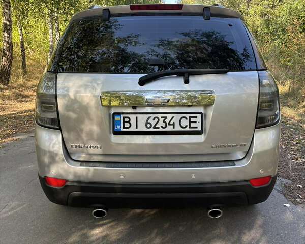 Серый Шевроле Каптива, объемом двигателя 3.2 л и пробегом 200 тыс. км за 7900 $, фото 9 на Automoto.ua