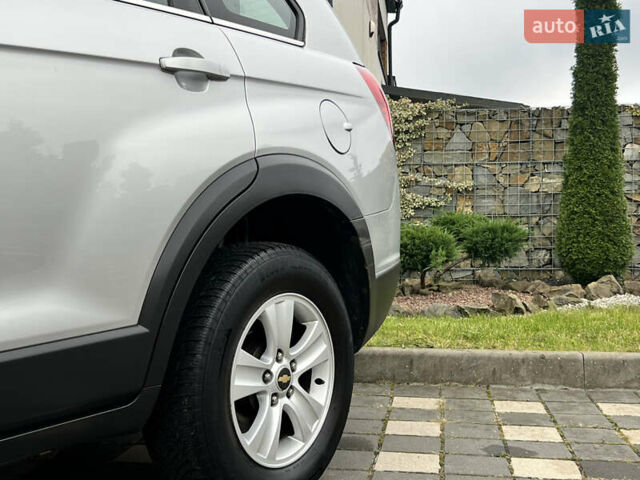 Серый Шевроле Каптива, объемом двигателя 2.4 л и пробегом 202 тыс. км за 7700 $, фото 19 на Automoto.ua