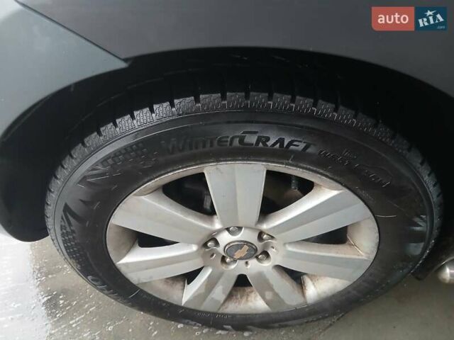 Серый Шевроле Каптива, объемом двигателя 3.2 л и пробегом 253 тыс. км за 6400 $, фото 9 на Automoto.ua