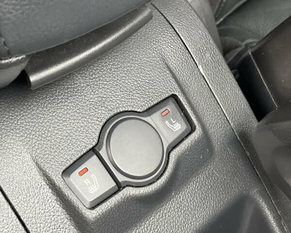 Серый Шевроле Каптива, объемом двигателя 2 л и пробегом 230 тыс. км за 8200 $, фото 18 на Automoto.ua