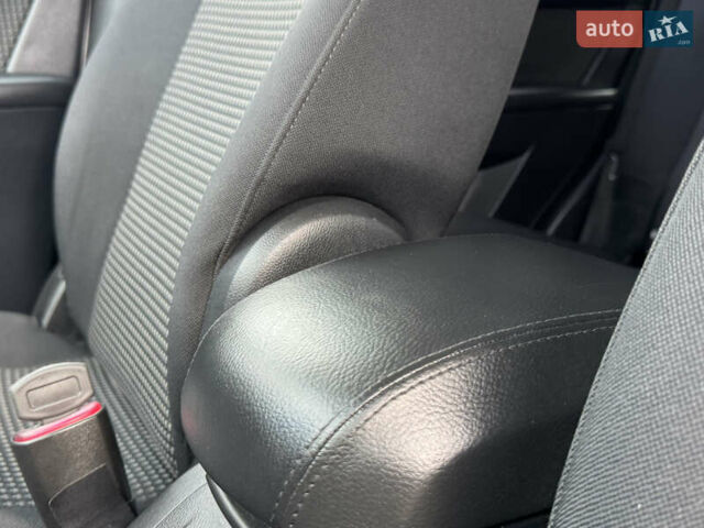 Шевроле Каптива 2009 в Ровно на Automoto.ua Серый Шевроле Каптива, объемом двигателя 2.4 л и пробегом 209 тыс. км за 6999 $, фото 80 на Automoto.ua