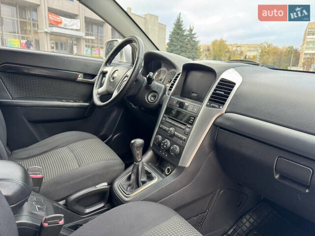 Шевроле Каптива 2009 в Ровно на Automoto.ua Серый Шевроле Каптива, объемом двигателя 2.4 л и пробегом 209 тыс. км за 6999 $, фото 45 на Automoto.ua