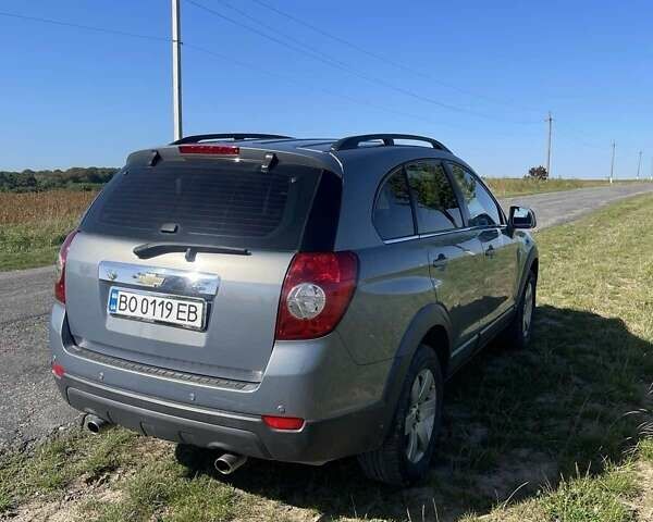 Серый Шевроле Каптива, объемом двигателя 2.4 л и пробегом 210 тыс. км за 8200 $, фото 5 на Automoto.ua