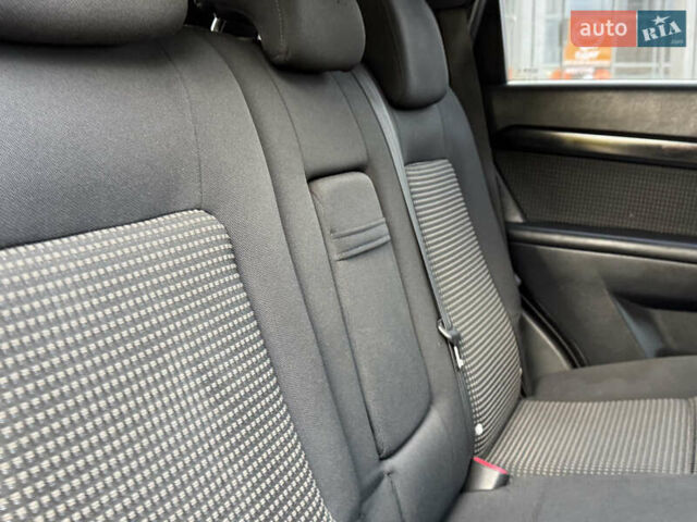 Серый Шевроле Каптива, объемом двигателя 2.41 л и пробегом 209 тыс. км за 6999 $, фото 58 на Automoto.ua