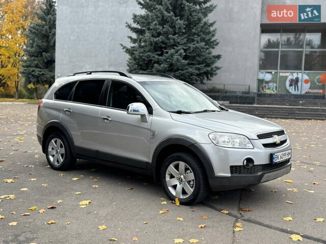 Шевроле Каптива 2009 в Ровно на Automoto.ua Серый Шевроле Каптива, объемом двигателя 2.4 л и пробегом 209 тыс. км за 6999 $, фото 5 на Automoto.ua